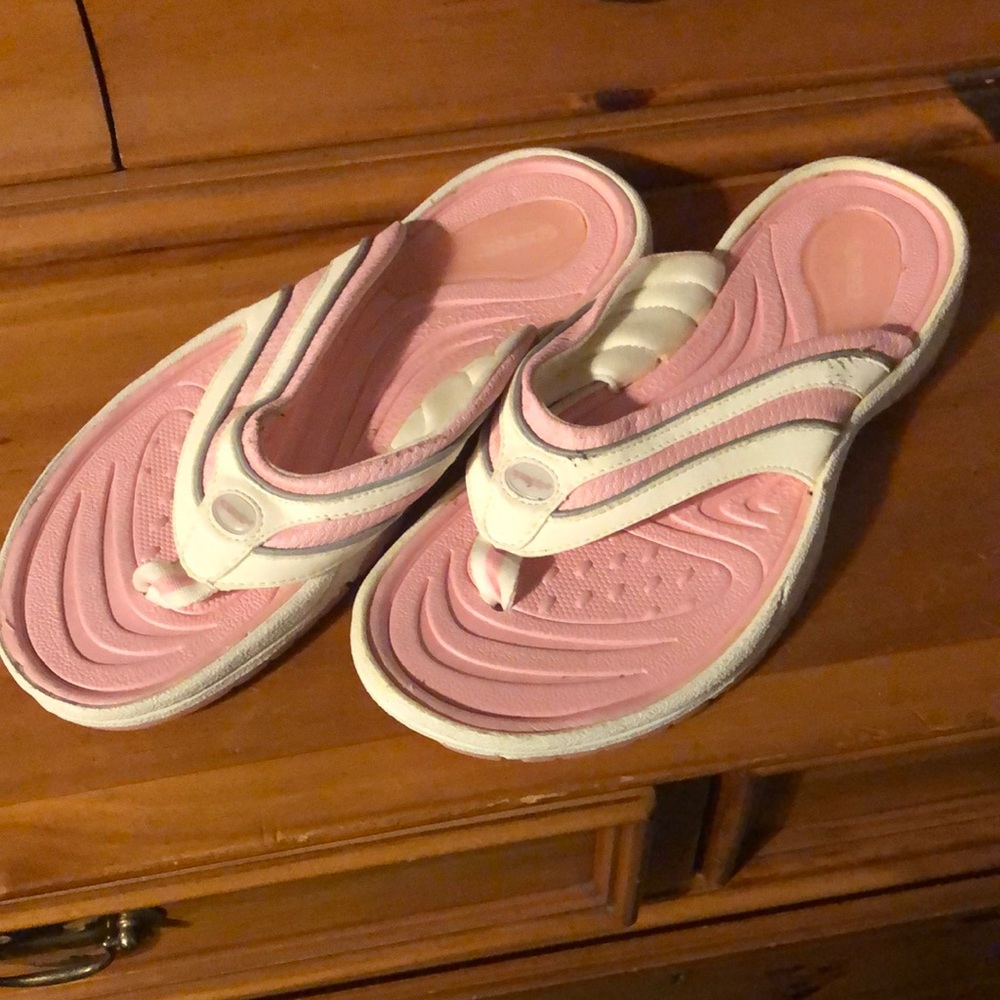 Speedo flip flops